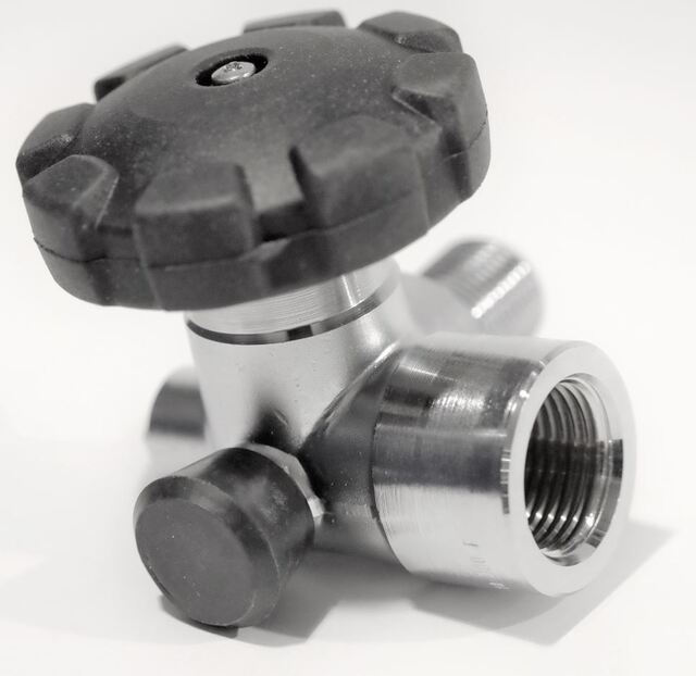 Interspiro kran M18 300 bar 90° sprenblekk 